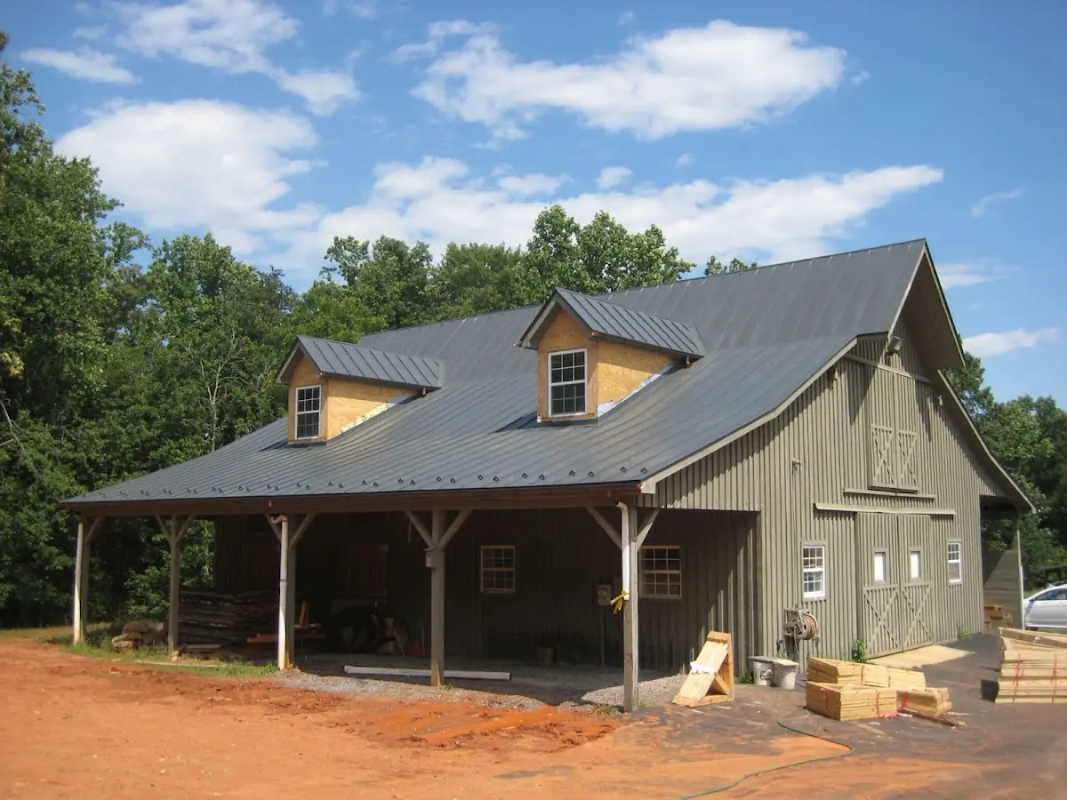 Expert Metal Roof Repair workmanship in Vinmar Farms